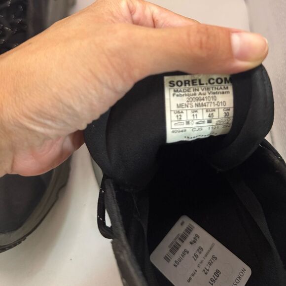 Sorel Men's Size 12 Kinetic Breakthru Venture Mid Waterproof Shoe Black Boots - Picture 9 of 9